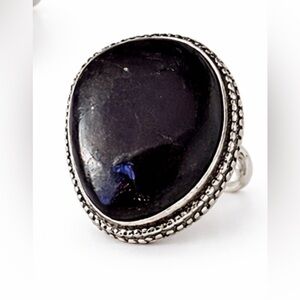 Elegant Black Stone Silver Ring